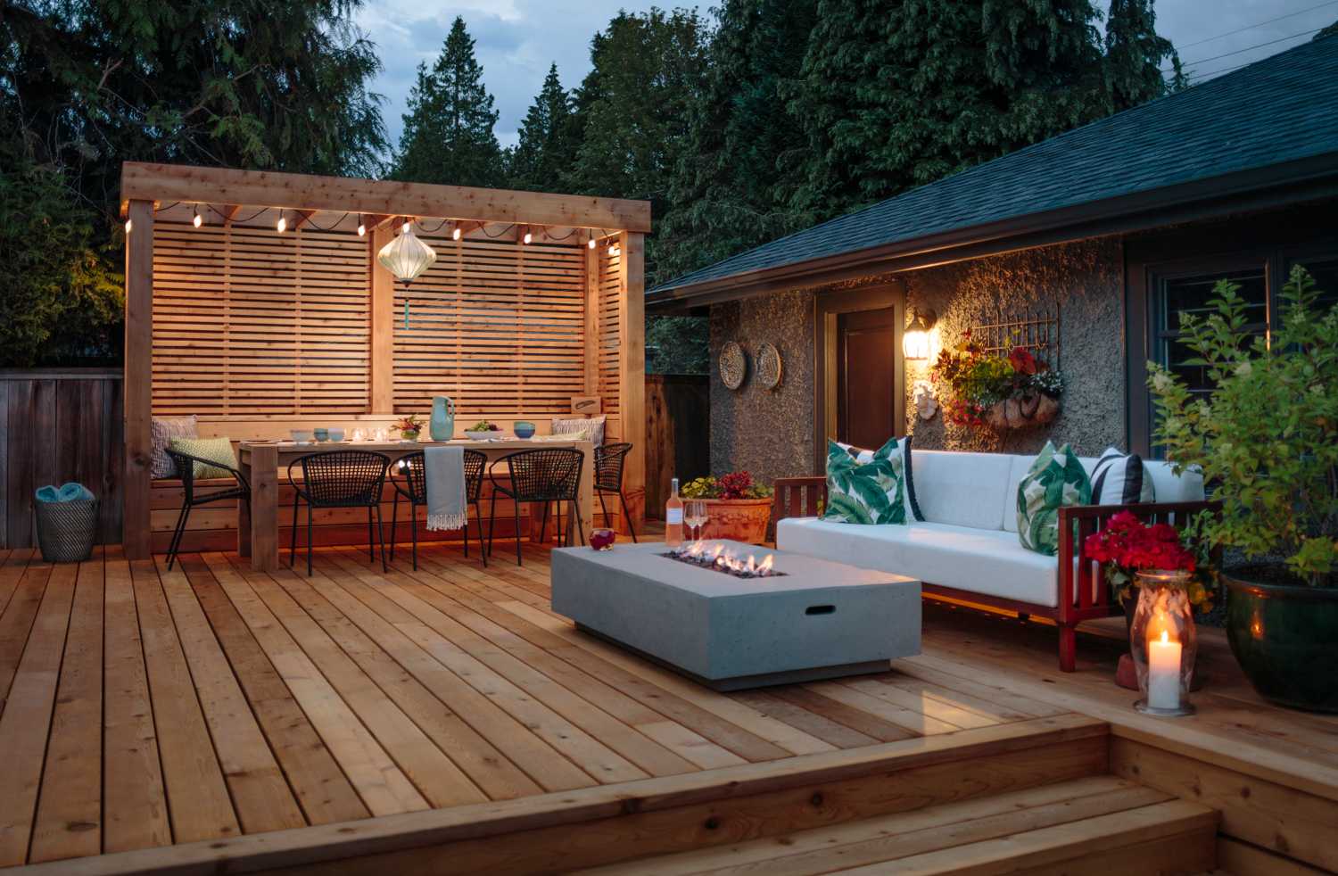 Deck Builders in Calgary: Custom Design, Construction & Repairs